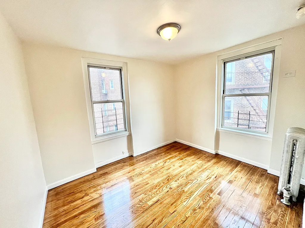 34-18 91st Street - Photo 4