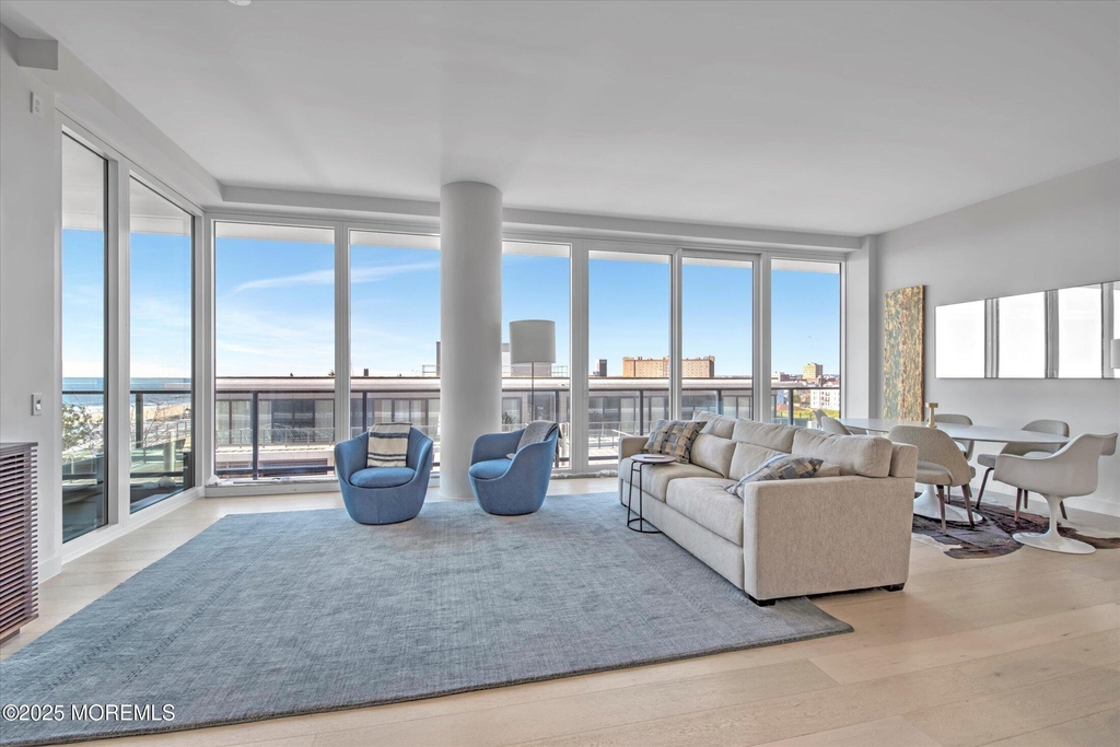 1101 Ocean Avenue - Photo 2
