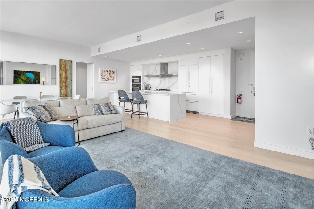 1101 Ocean Avenue - Photo 5