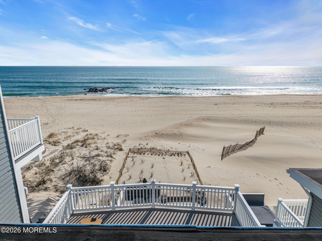 55 Beach Front - Photo 9