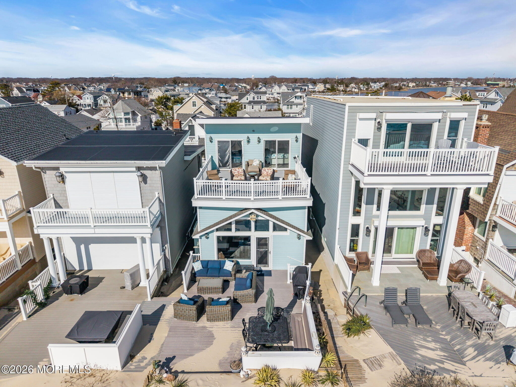 55 Beach Front - Photo 16