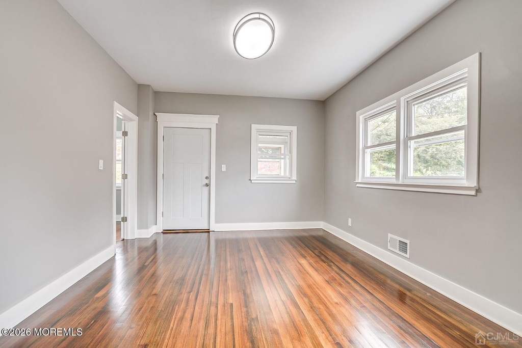 48 Johnson Place - Photo 7