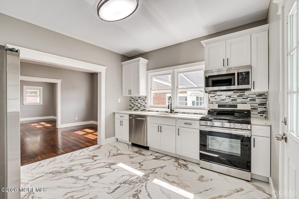 48 Johnson Place - Photo 15