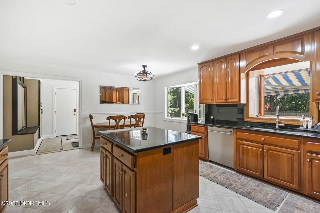 16 Phyllis Place - Photo 13