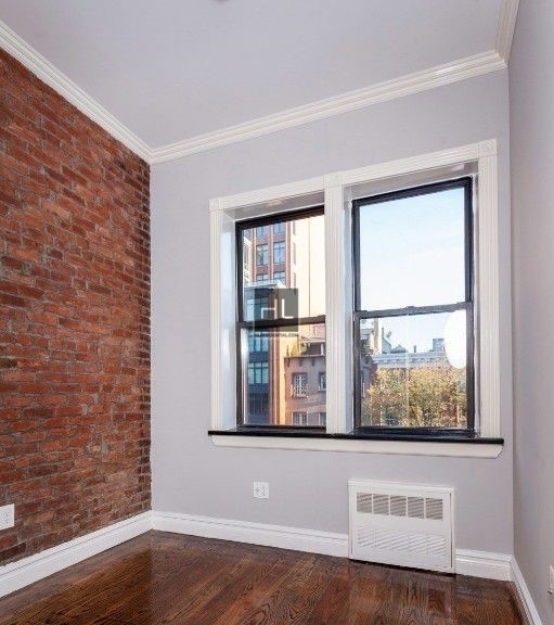 West 14 Street - Photo 1