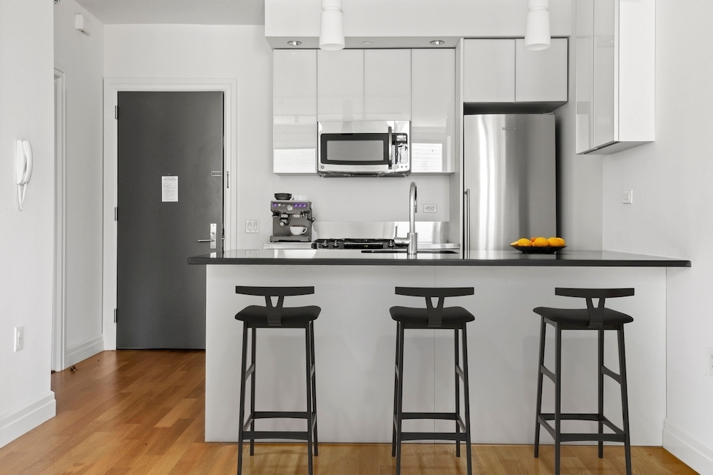 West 54th Street - Photo 5