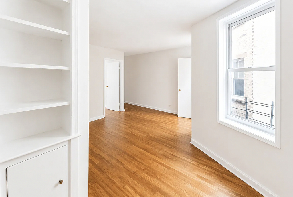 340 East 58th Street - Photo 0