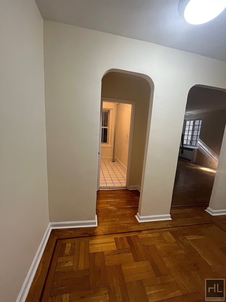 Jane St - Photo 5
