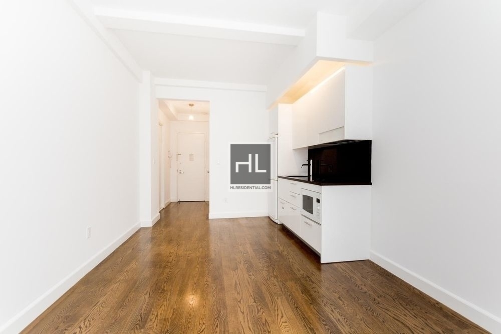 West 91st Street - Photo 0