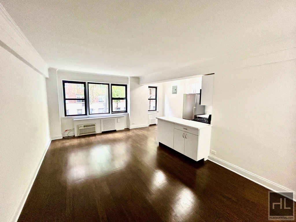 Beekman Place - Photo 1
