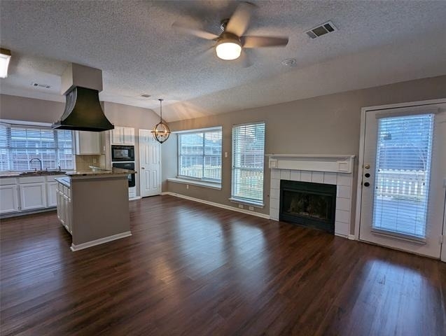 2008 Valley Falls Avenue - Photo 4