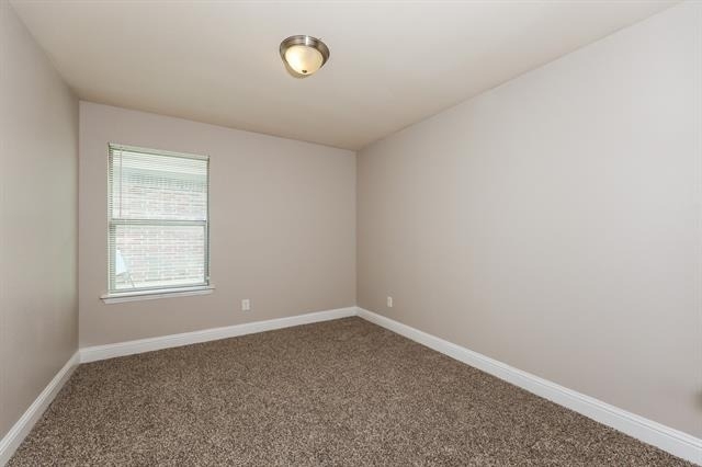 610 Canvas Court - Photo 11