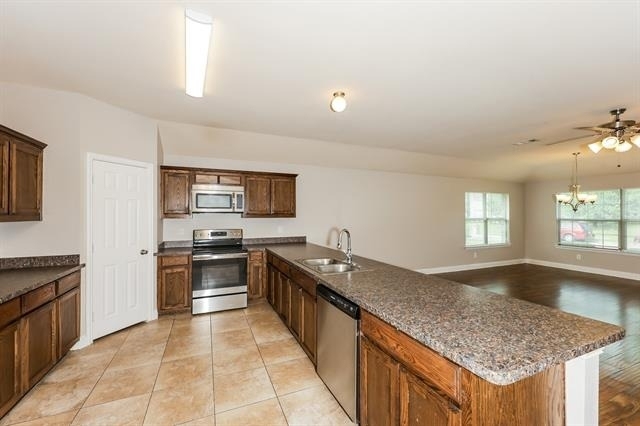 610 Canvas Court - Photo 7