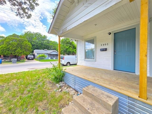 2903 Jerome Street - Photo 0