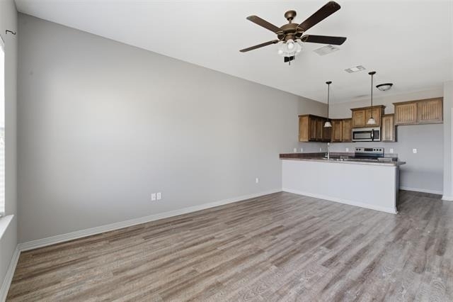 101 W Capps Street - Photo 2