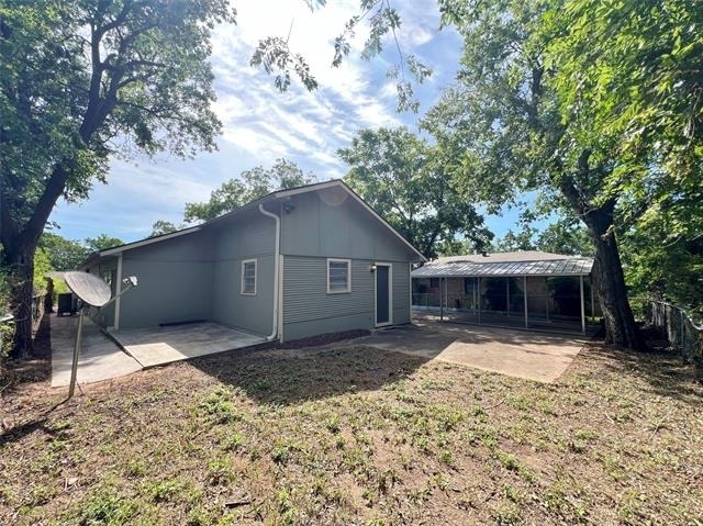 450 Everett Street - Photo 18