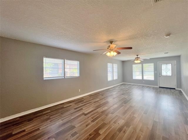 450 Everett Street - Photo 4