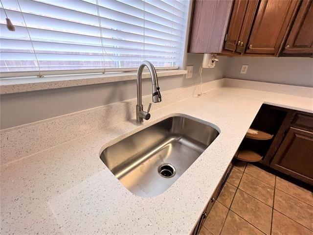 738 Ridgemont Drive - Photo 17