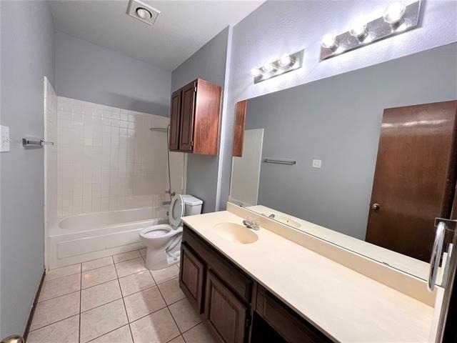 738 Ridgemont Drive - Photo 4