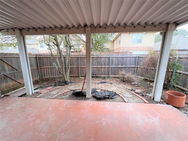 738 Ridgemont Drive - Photo 18