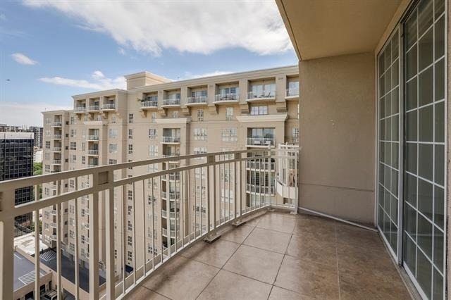 3225 Turtle Creek Boulevard - Photo 12