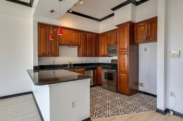 3225 Turtle Creek Boulevard - Photo 4
