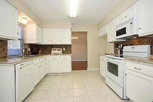 5309 Maple Court - Photo 1