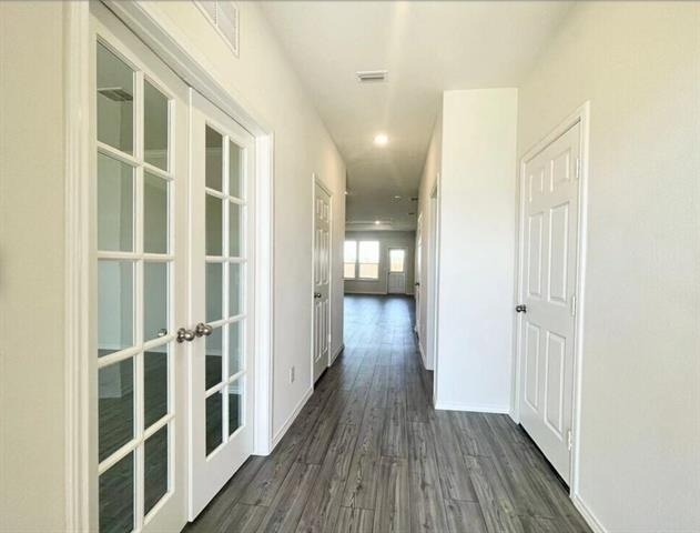 1009 Briarbush Court - Photo 1