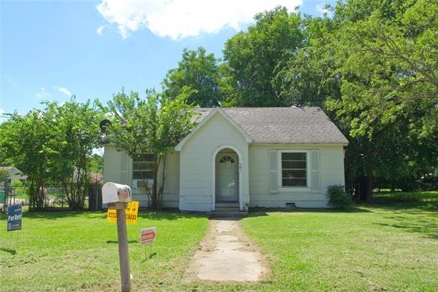 901 N Howeth - Photo 0