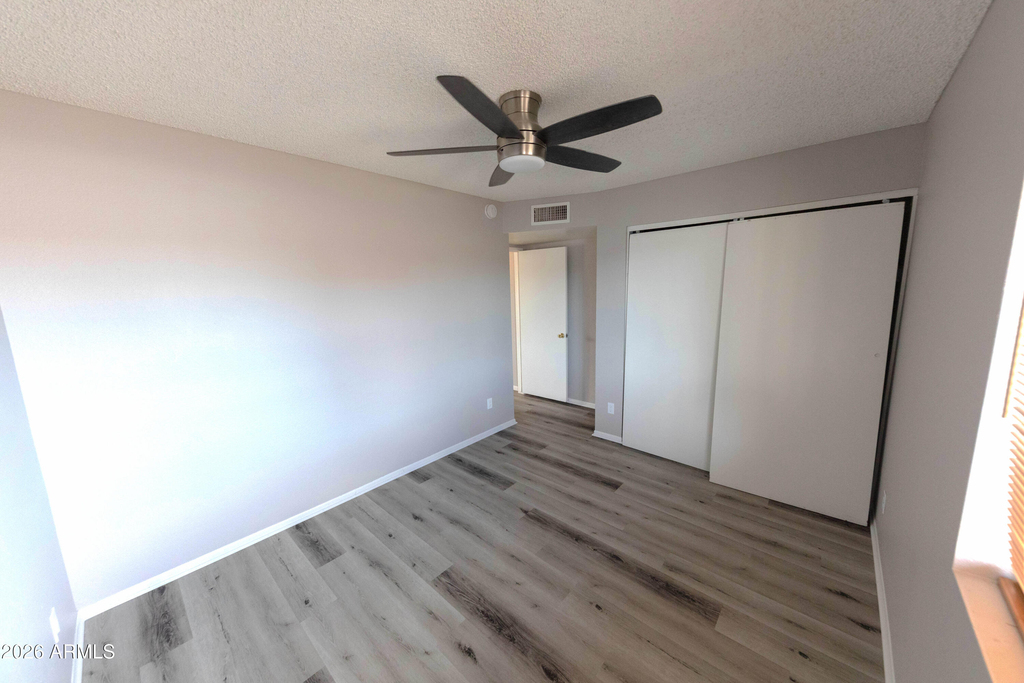 10713 W Campbell Avenue - Photo 29