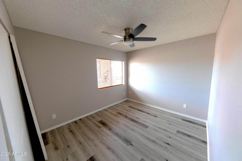 10713 W Campbell Avenue - Photo 26