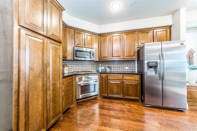 5722 Kate Avenue - Photo 2