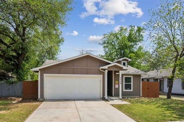2326 Harding Street - Photo 2