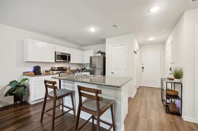 2326 Harding Street - Photo 10