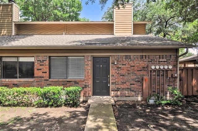5720 Cedar Creek Drive - Photo 2