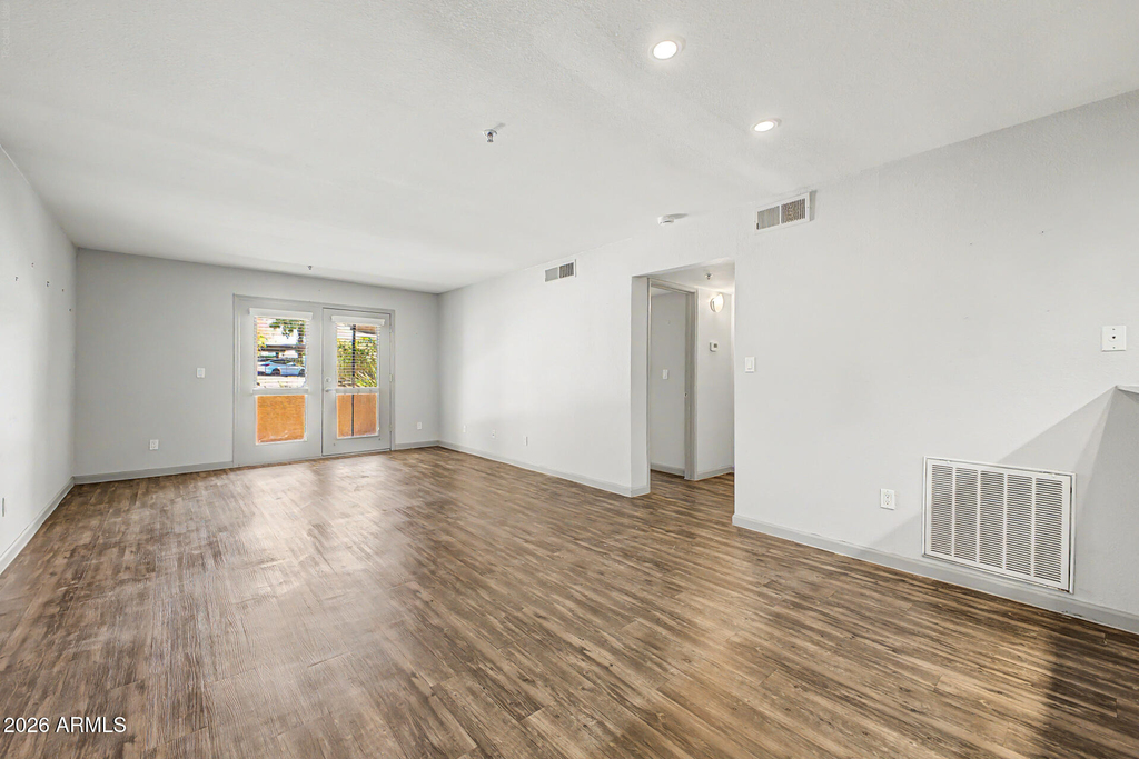 4704 E Paradise Village Parkway N - Photo 4