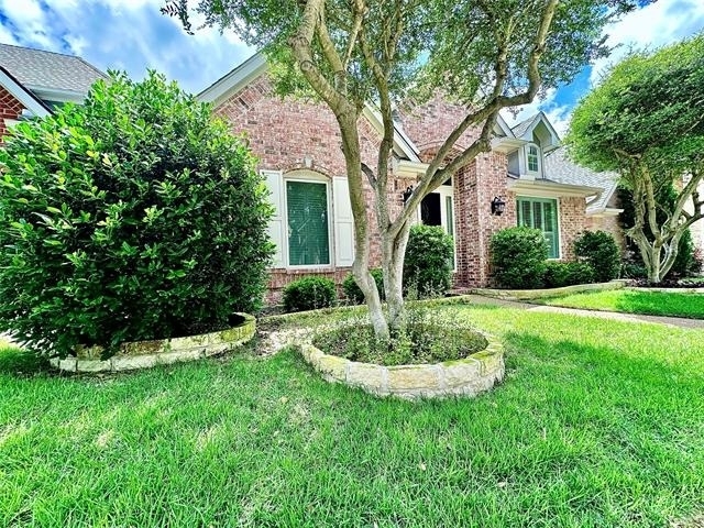 7123 Elm Creek Lane - Photo 2