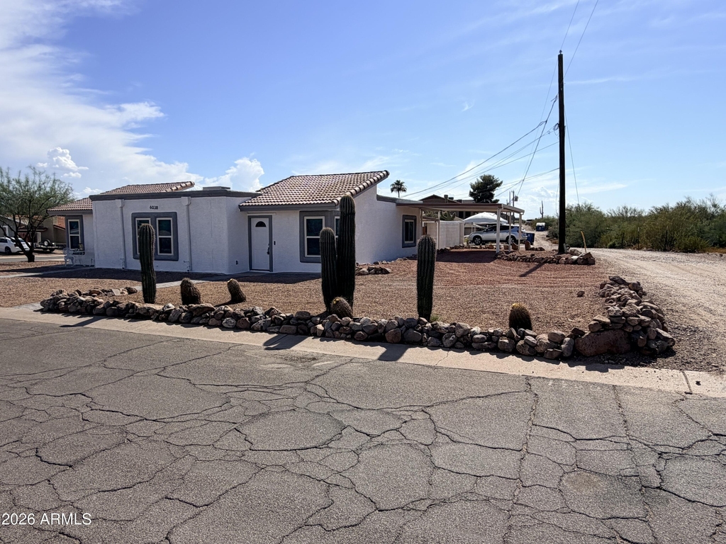 6038 S Alameda Road - Photo 3