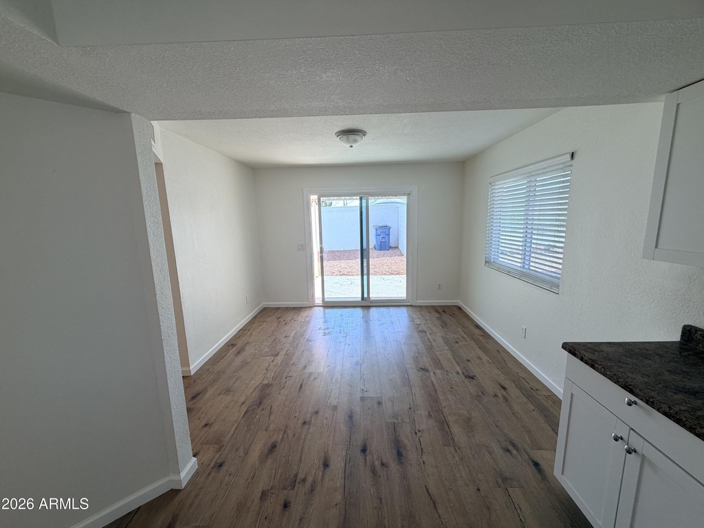 6038 S Alameda Road - Photo 16