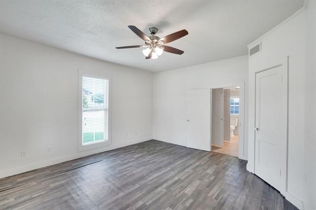 401 E Avenue G - Photo 17
