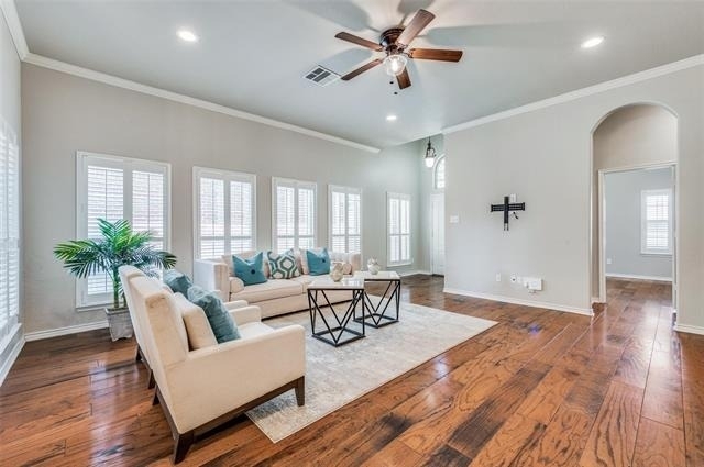 1305 Snowberry Drive - Photo 2