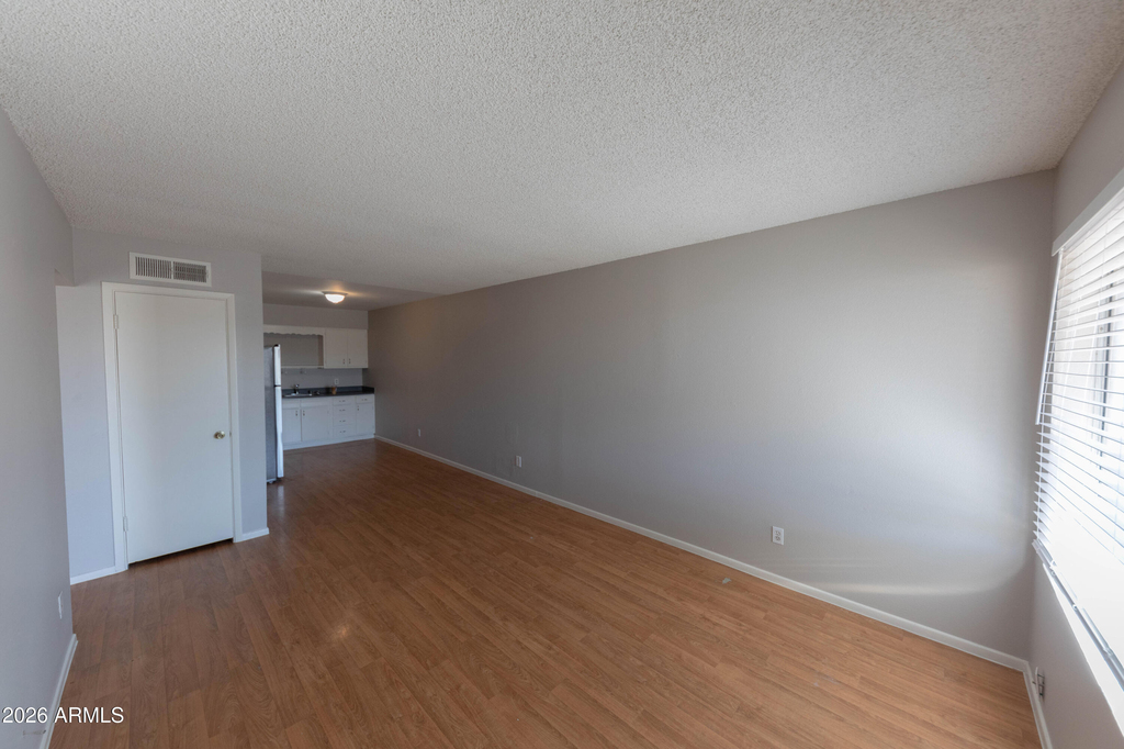 563 N Cherry -- - Photo 7
