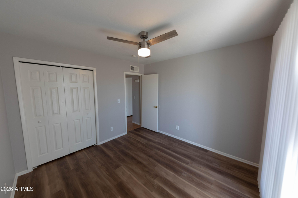 563 N Cherry -- - Photo 4