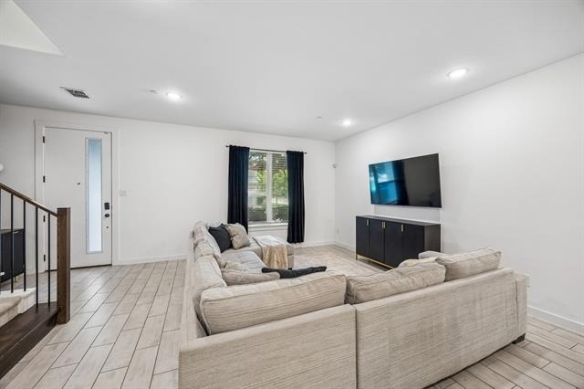 1425 Alberti Avenue - Photo 7