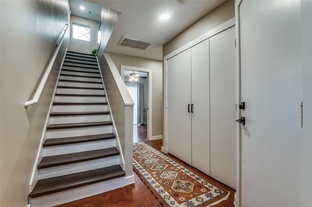 4213 Dickason Avenue - Photo 4