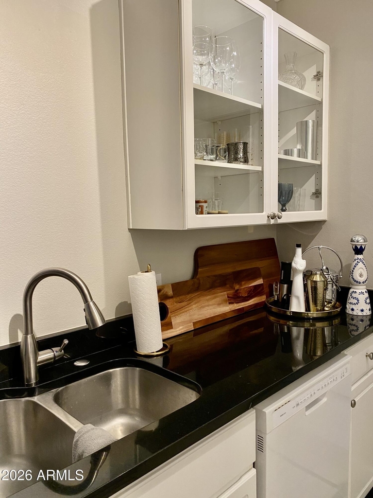1701 E Colter Street - Photo 5