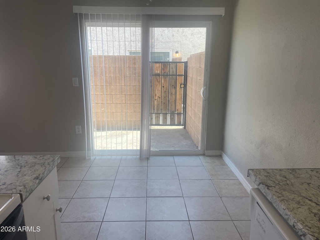 860 E Brown Road - Photo 4
