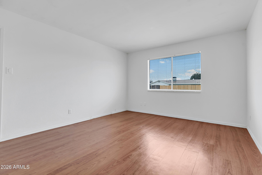 1118 W Tulane Drive - Photo 5