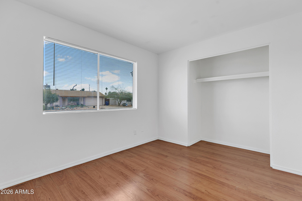 1118 W Tulane Drive - Photo 2