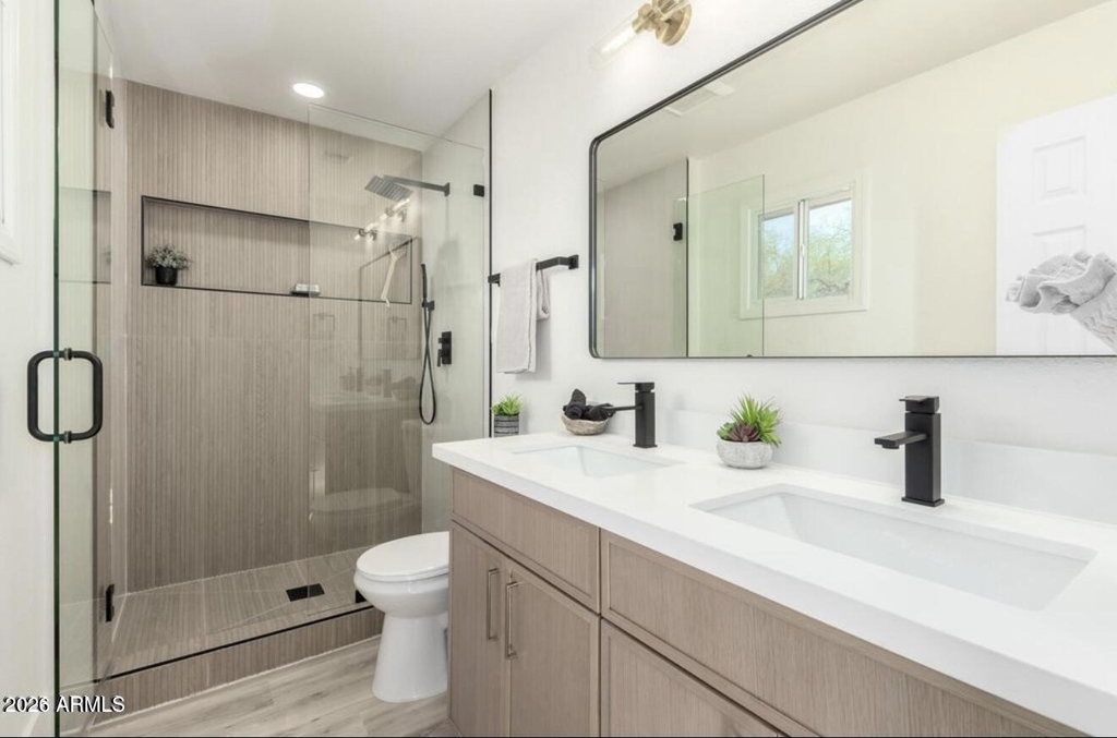 12424 N 33rd Street - Photo 4
